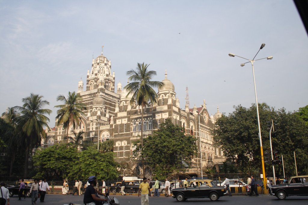18-Chhatrapati Shivaji Train Station.jpg - Chhatrapati Shivaji Train Station